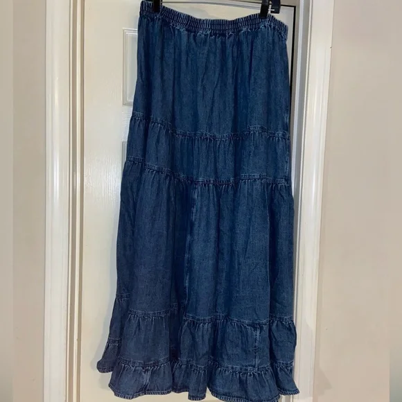 American Eagle Outfitters Blue Tiered Maxi Skirt - Picture 1 of 4